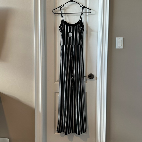 Striped Jumpsuit - Picture 2 of 3